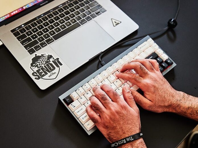 How To Set Up A Personalized Keyboard For Easier Everyday Typing